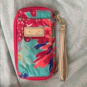 lilly pulitzer wristlet